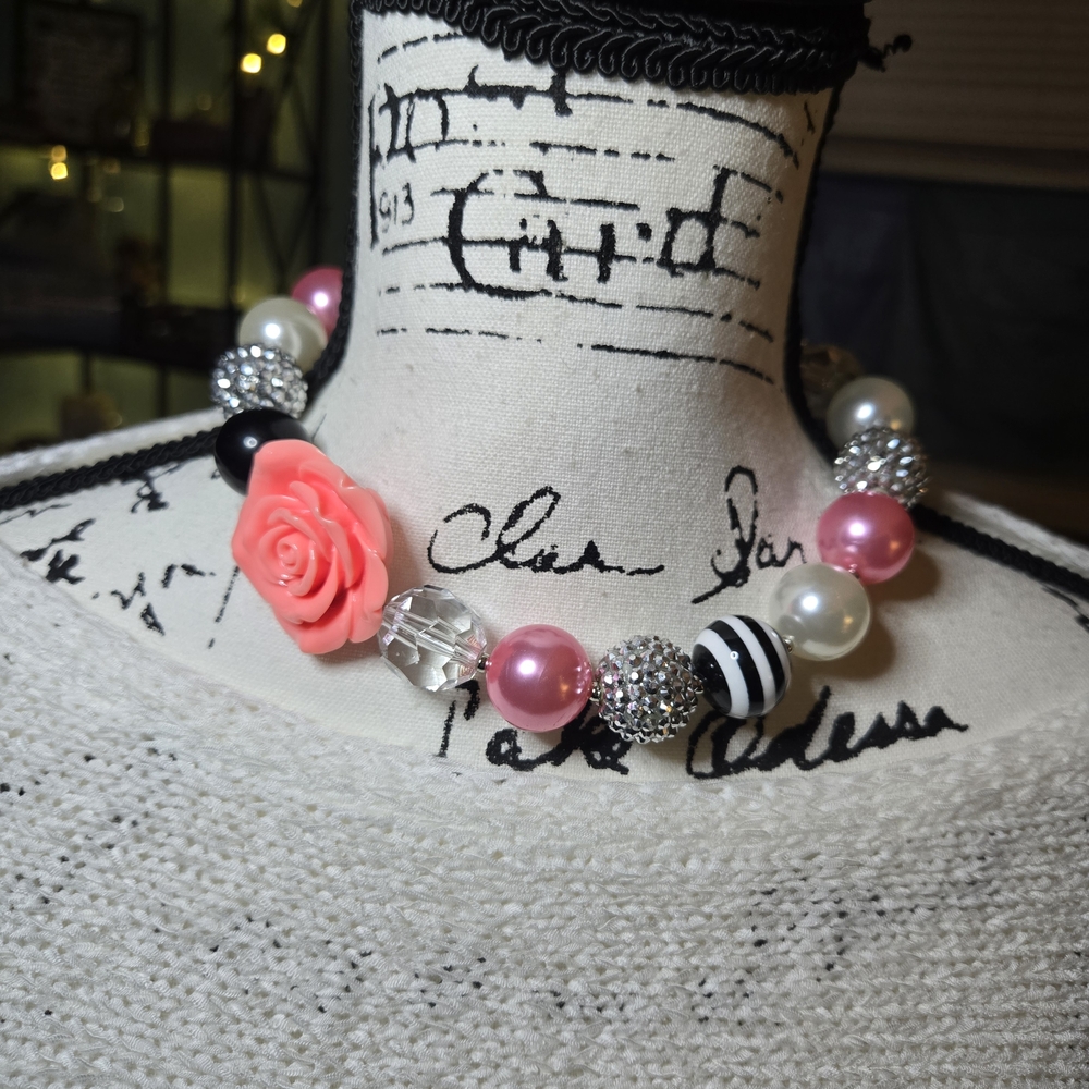 Elegant Pink and Black Beaded Necklace
